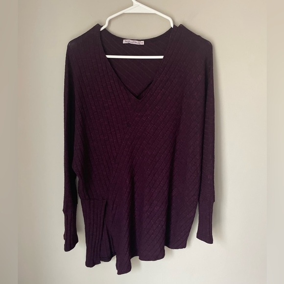 Michael Stars Dark Purple Asymmetrical Hemmed Sweater Size OS - Picture 1 of 8